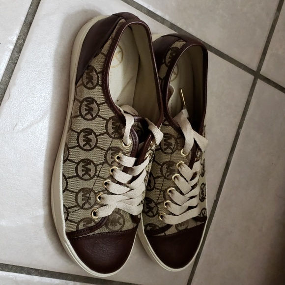 Michael Kohrs sneakers - Picture 2 of 4